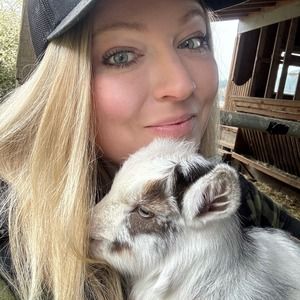 Meet your Posher, Rebecca